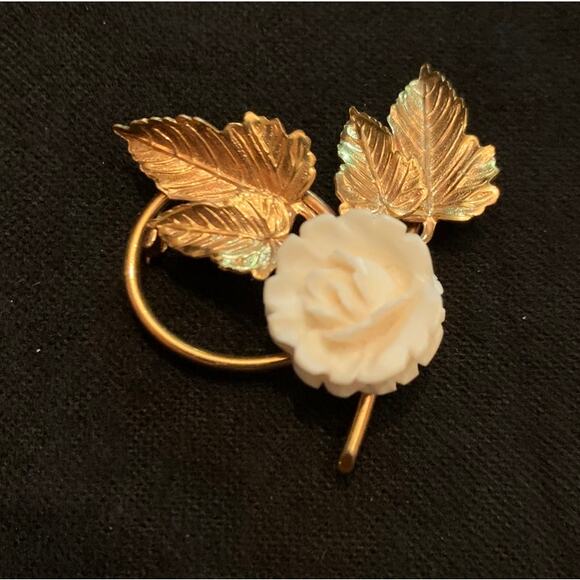 Vintage Danecraft 1/20 12KT GF Rose & Leaves Brooch - Picture 1 of 5